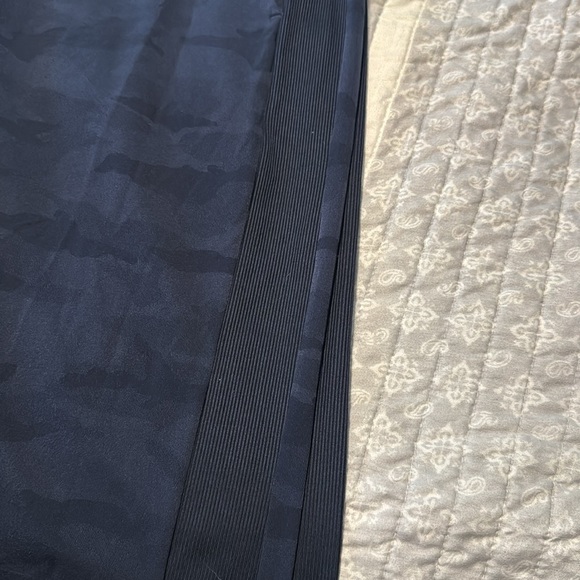 Athleta Women's Navy Blue Brooklyn Ankle Camo Pant Size 14 - Picture 12 of 13